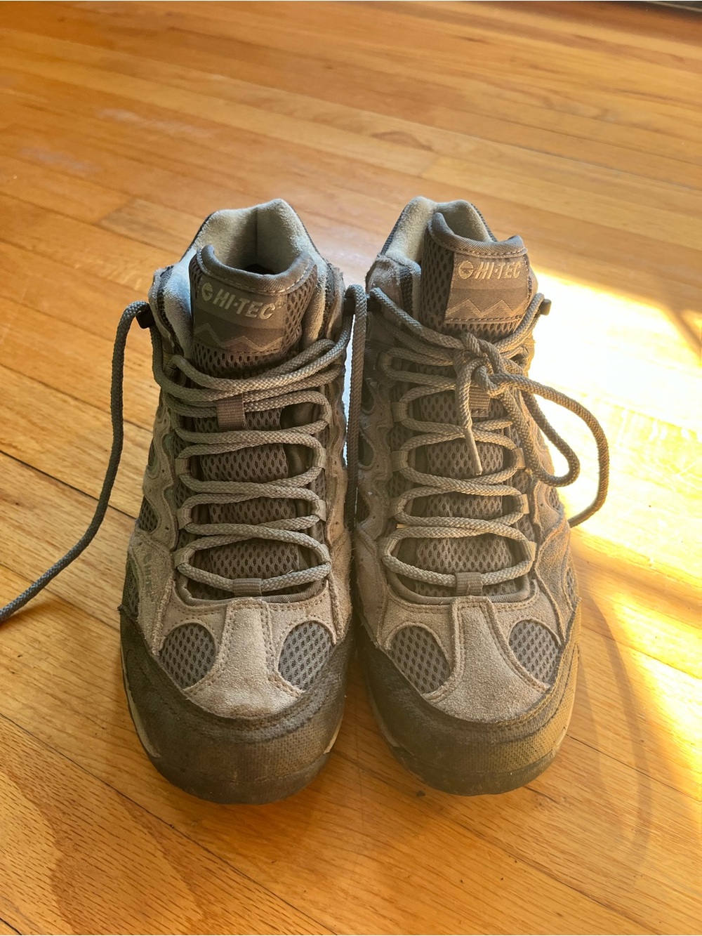 Hi-Tec Women’s Taupe Hiking Boots - Supportive Trail Shoe size 9.5